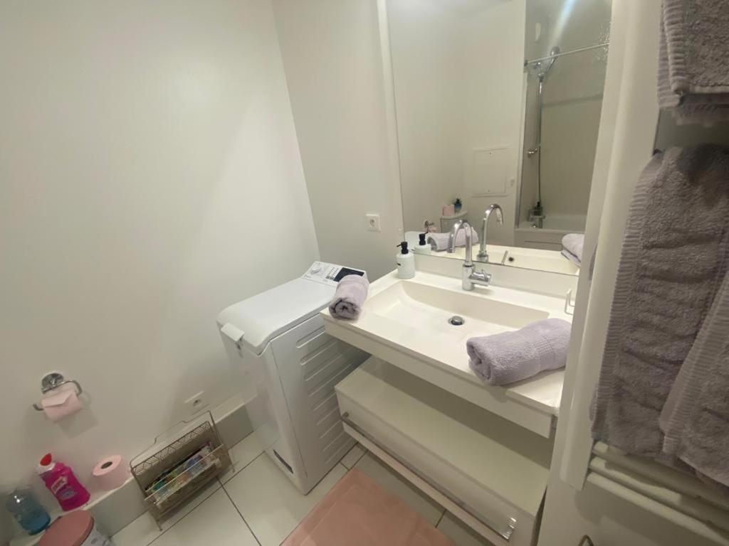 Appartement 80M2, Terrasse Sud, Metro 7 Direction Louvre A 8Minutes, Parking Sous-Sol, Proche Paris-Bercy Ivry-sur-Seine Esterno foto